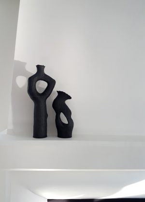 Kerryn Levy - Onishi Vase 19.36 / 19.51 - Ceramic Sculptures