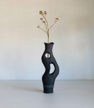 Kerryn Levy - Onishi Vase 20.27 - Ceramic Sculpture