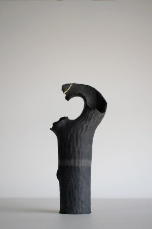 Kerryn Levy - Torn Onishi Vase 19.61 - Sculpture