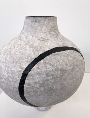 Katarina Wells - Eternity Vase - Sculpture