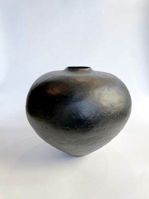 Katarina Wells, Ebony, ceramic sculpture.