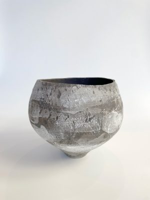 Katarina Wells, Luna, ceramic sculpture.