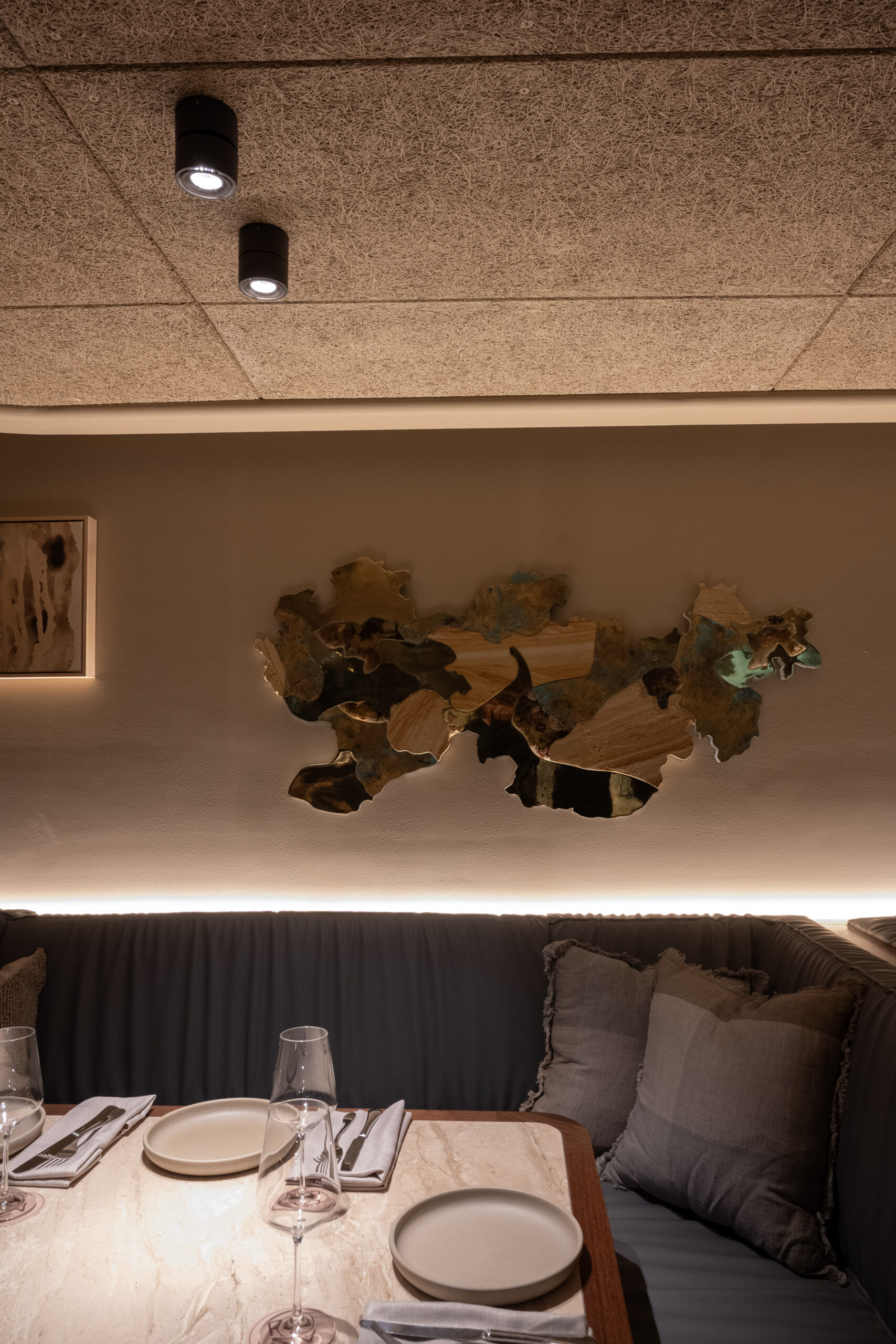 Tradies Gymea interior restaurant art